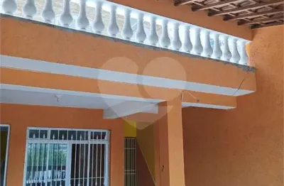 Casa com 3 quartos à venda no Jardim Teresa, São Paulo 