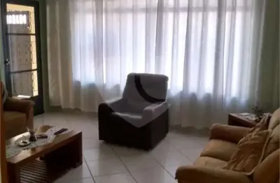 Casa com 3 quartos à venda na Rosicler, Vila IVG, São Paulo