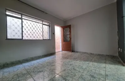 Apartamento de 1 dormitório térreo com quintal - embaré/santos
