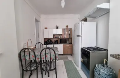 Sala living - completamente mobiliada - 1 quadra da praia em santos