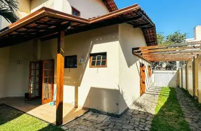 Localização privilegiada: sua casa na praia do morro, guarapari