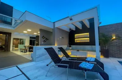 Buscando casa para comprar na praia do morro, e deseja colocar seu imóvel no negócio? ref.:1528009