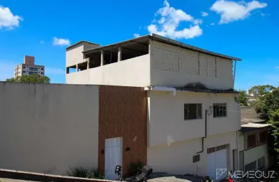 Casa ampla com piscina exclusiva e terraço privativo em guarapar
