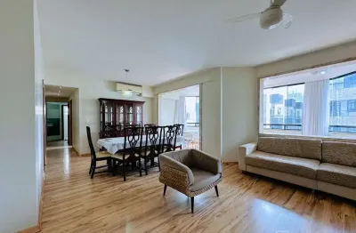 Apto 4 quartos, sendo 2 suítes + DCE a venda na Praia do Morro em Guarapari