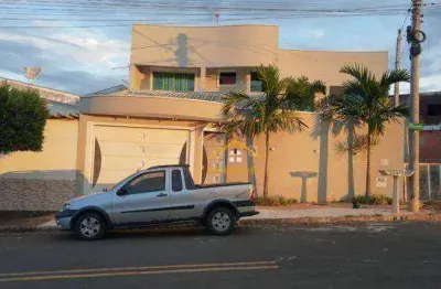 Casa com 3 dormitórios à venda, 151 m² por r$ 890.000,00 - jardim dona regina - santa bárbara d'oeste/sp