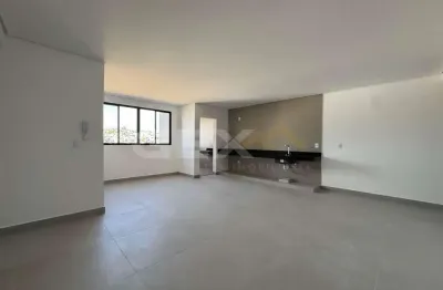Apartamento à venda no bairro Bom Pastor, 3 quartos, 1 suíte e 2 vagas.