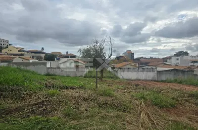 Terreno à venda na Rua Interlagos, LOTE 170, Manoel Valinhas, Divinópolis