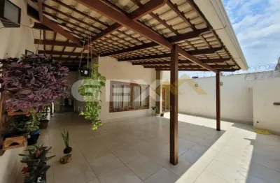 Casa com 3 quartos à venda na Rua Peru, 980, Santa Rosa, Divinópolis
