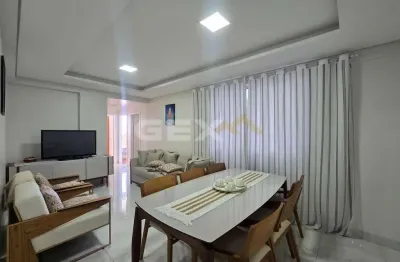 Apartamento à venda no centro, 4 quartos, 1 suíte e 2 vagas.