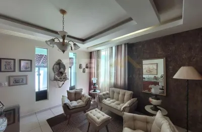 Casa com 5 quartos à venda na Rua Coronel João Notini, 1084, Sidil, Divinópolis