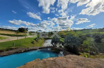Terreno em condomínio fechado à venda na Cond. Vivendas Da Serra, S N, Zona Rural, São Sebastião do Oeste