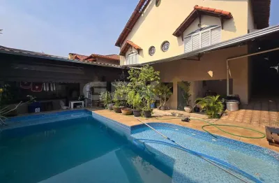 Casa à venda no bairro são judas tadeu, com 4 quartos sendo 1 suíte, área gourme