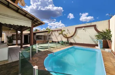 Casa clássica à venda em ermida, com espaço gourmet completo, 04 quartos, 01 suí