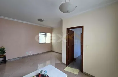 Apartamento à venda com 3 quartos, sendo 1 suíte, e 1 vaga no centro