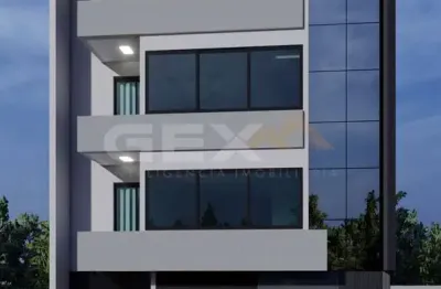 Cobertura duplex à venda no centro, 4 quartos sendo 1 suíte.