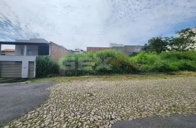 Terreno em condomínio fechado à venda na Rua José Gontijo da Fonseca, Santa Marta, Divinópolis