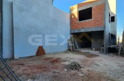 Casa à venda no são roque, 3 quartos, 1 suíte e 2 vagas.