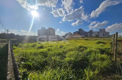 Terreno em condomínio fechado à venda na Rua Vereador Elizeu Zica, Lote 216 Q, Planalto, Divinópolis