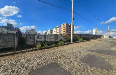 Terreno em condomínio fechado à venda na Rua Vereador Elizeu Zica, Lote 229 Q, Planalto, Divinópolis