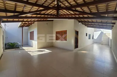 Casa com 3 quartos à venda na Rua João Gontijo da Fonseca, 140, Oliveiras, Divinópolis