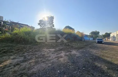 Terreno em condomínio fechado à venda na Rua Ipatinga, 275 e 302, Ipiranga, Divinópolis