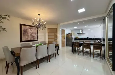 Apartamento à venda no Manoel Valinhas, 3 quartos, 1 suíte e 2 vagas.