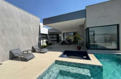 Casa à Venda no Condomínio Vistadoro Aquaville, 4 quartos, 2 suítes e 4 vagas.