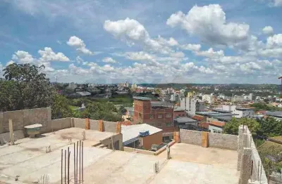 Terreno à venda na Rua Patrocínia Cândida de Jesus, 110, São Sebastião, Divinópolis