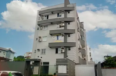 Apartamento com 3 quartos para alugar no Saguaçu, Joinville 