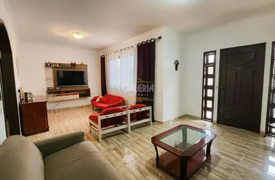 Casa com 4 quartos à venda no Guanabara, Joinville 