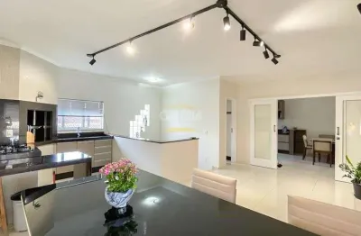 Casa com 3 quartos à venda no Saguaçu, Joinville 
