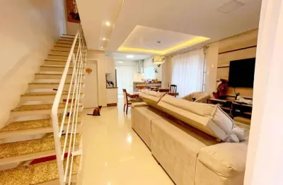 Sobrado geminado no floresta com 3 quartos para venda, 155 m²