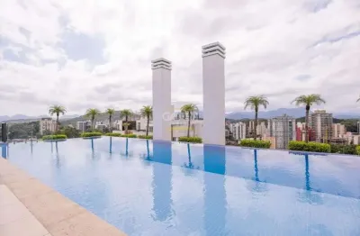 Apartamento no centro com 2 quartos para venda, 76 m²