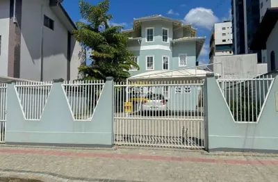 Casa no anita garibaldi com 3 quartos para venda, 244 m²