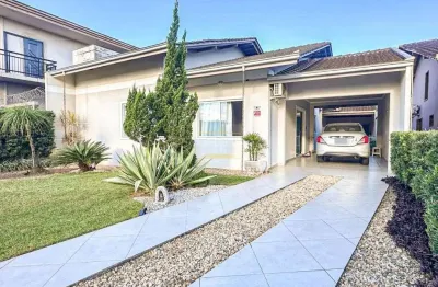 Casa com 3 quartos à venda no Espinheiros, Joinville 
