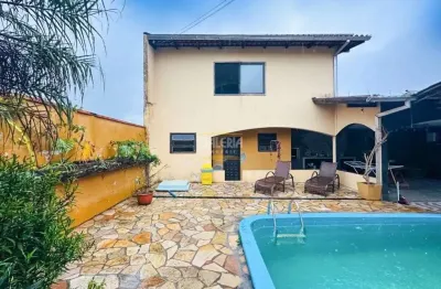 Casa com 4 quartos à venda no Glória, Joinville 