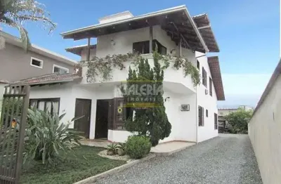 Casa no anita garibaldi com 4 quartos para venda, 211 m²