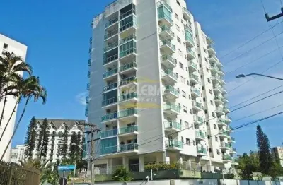 Apartamento no centro com 3 quartos para locação, 136 m²