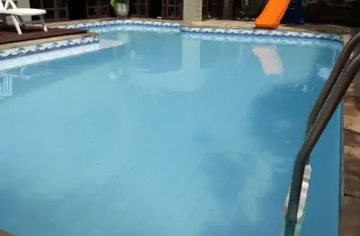 Linda casa estilo colonial pronta para morar, só 200 metros da praia de camboinhas
