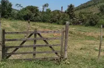 Vendo área de 1714 m2 na rua carlos ferreira 660 no bairro chácaras pinhão em tanguá.