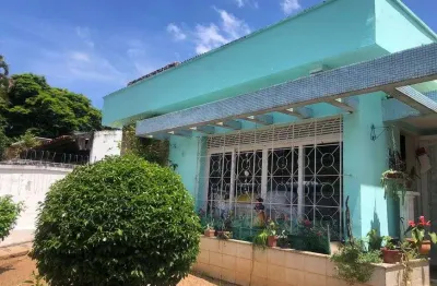 Casa em são francisco na rua do canal - bom para empresa e comércio