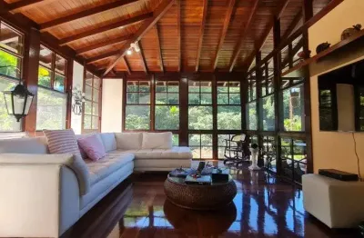 Excelente casa no condominio grotão em itaipu - niterói