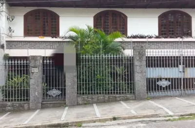 Casa com 4 quartos à venda na Rua Desembargador Aires Itabaiana, 231, Vital Brazil, Niterói