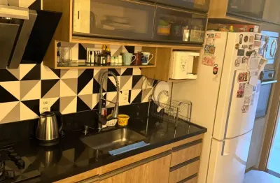 Excelente cobertura linear para locação no condomínio chácara pendotiba.