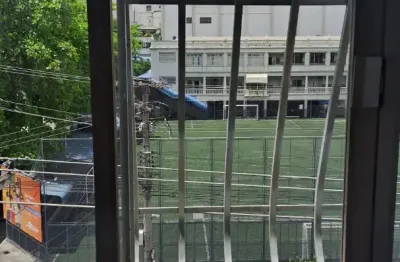 Alugo excelente apartamento na avenida roberto silveira em frente ao renomado colégio abel.