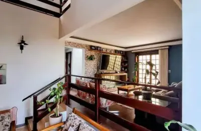 Sobrado para Venda em Ribeirão Pires, Centro de Ouro Fino Paulista, 3 dormitórios, 1 suíte, 4 banheiros, 2 vagas