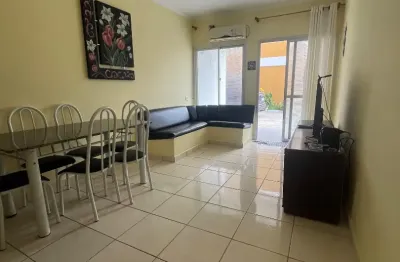 Linda casa de condomínio fechado no Jardim Britânia / Caraguatatuba-SP