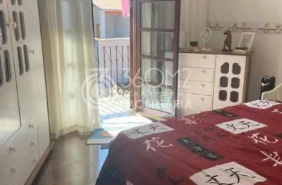 Sobrado para Venda em Santo André, Cidade São Jorge, 3 dormitórios, 1 suíte, 2 banheiros, 1 vaga