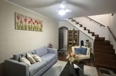 Sobrado para Venda em Santo André, Vila Guarani, 3 dormitórios, 1 suíte, 2 banheiros, 2 vagas