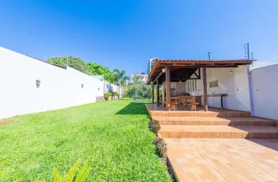Casa com 3 quartos à venda na Rua Terezina, 2141, Centro, Cascavel